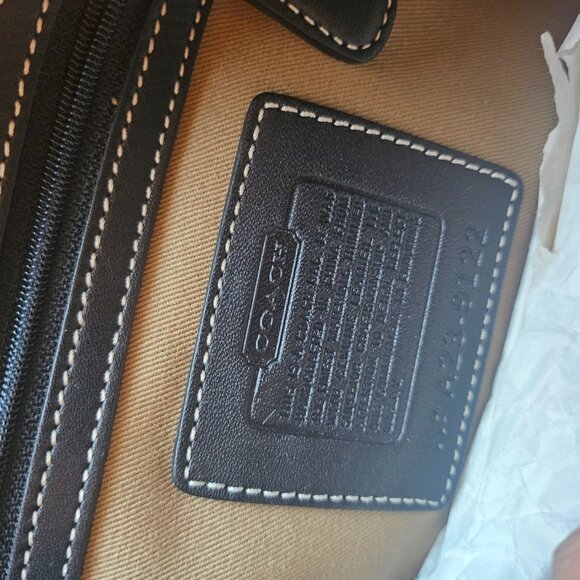 Brand new Coach - Picture 7 of 7